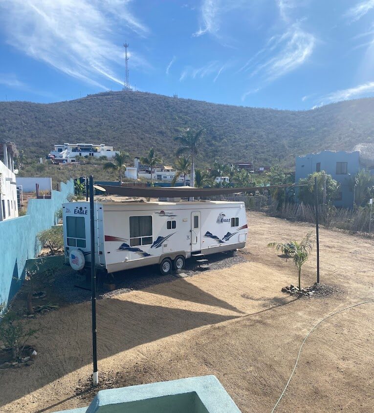 Picture of a 35 ft travel trailer parked at Oasis Azul RV Park. A trailer park in Cerritos, Southern Baja. Near Todos Santos, BCS.